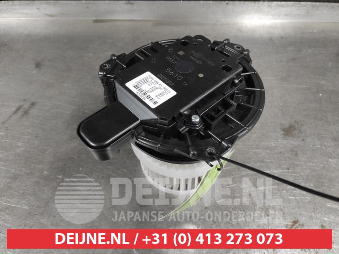 Toyota Corolla Kachel Ventilatiemotor O640650