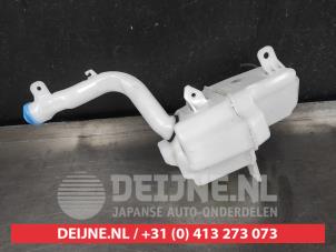 Honda HR-V Ruitensproeiertank voor O640724 foto 2
