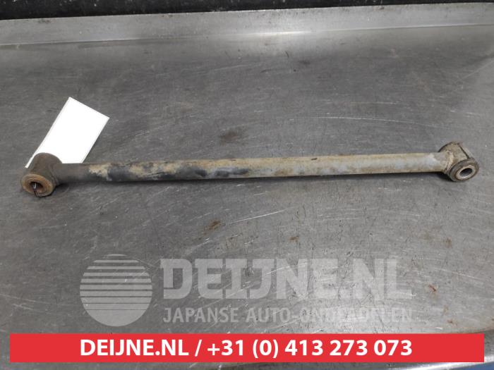 Hyundai Matrix Querlenker rechts hinten O640810