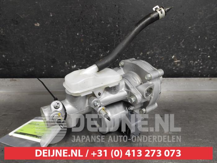 Gebruikte Rembol Honda HR-V (RV) 1.5 e:HEV Prijs € 250,00 Margeregeling aangeboden door V.Deijne Jap.Auto-onderdelen BV