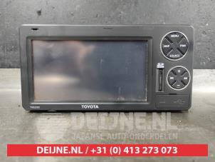 Gebruikte Radio Toyota Auris (E15) 1.8 16V HSD Full Hybrid Prijs € 150,00 Margeregeling aangeboden door V.Deijne Jap.Auto-onderdelen BV