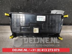 Toyota Auris Heater control panel O641104 photo 2
