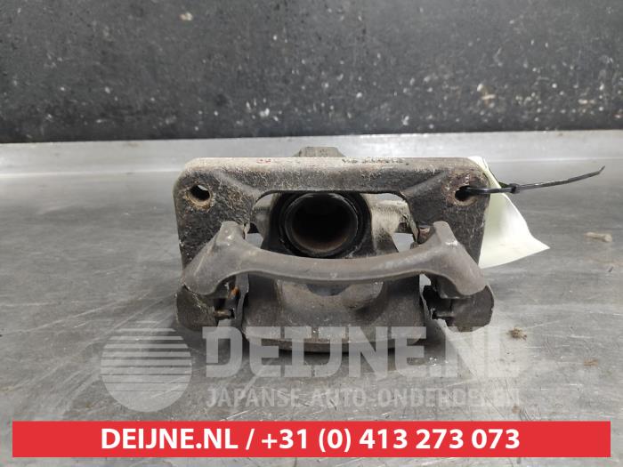 Nissan Navara Remklauw (Tang) rechts-achter O641206
