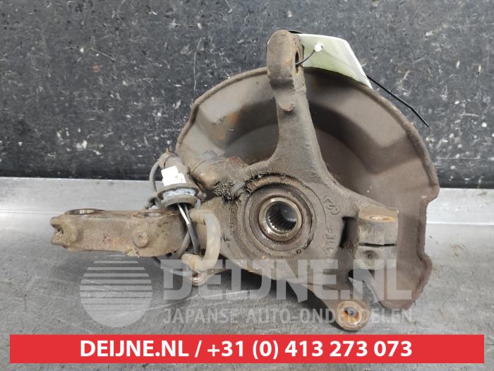 Suzuki Swift Fusee rechts-voor O641580