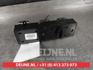 Kia Optima Combischakelaar ramen O641599 foto 2