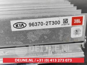 Kia Optima Radio amplifier O641603 photo 2