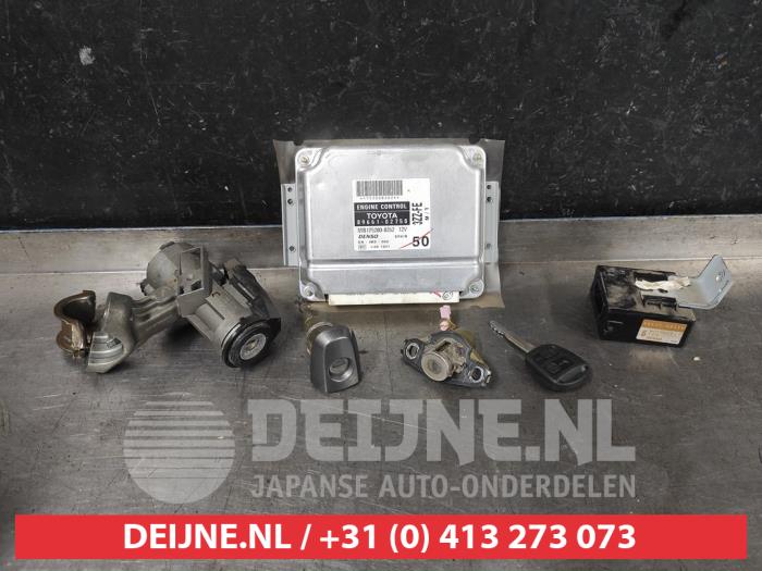 Toyota Corolla Kontaktslot+Sleutel O641749