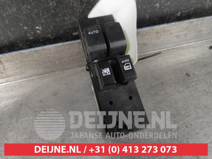 Suzuki Splash Combischakelaar ramen O641842
