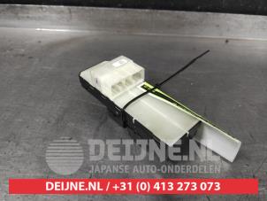 Suzuki Splash Multi-functional window switch O641842 photo 2