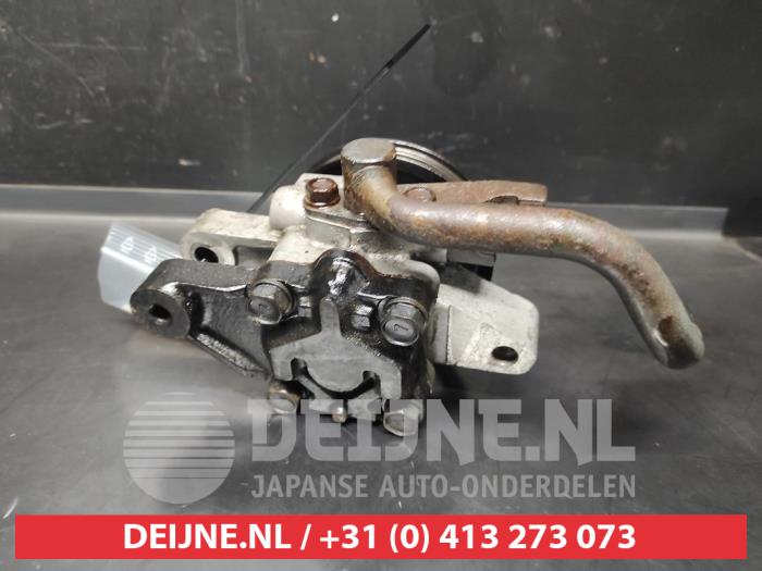 Stuurbekrachtiging Pomp van een Hyundai Coupe 2.0i 16V CVVT 2004