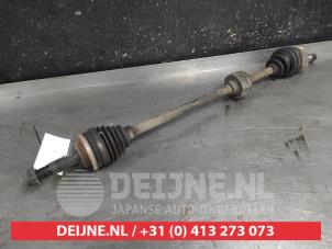Gebruikte Homokineetas rechts-voor Toyota Yaris (P1) 1.3 16V VVT-i Prijs € 25,00 Margeregeling aangeboden door V.Deijne Jap.Auto-onderdelen BV