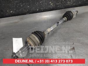Gebruikte Steekas links-voor Toyota Yaris III (P13) 1.5 16V Dual VVT-iE Prijs € 50,00 Margeregeling aangeboden door V.Deijne Jap.Auto-onderdelen BV