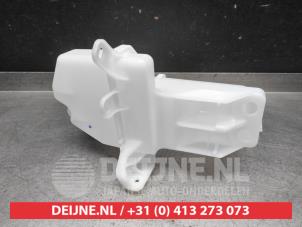 Suzuki Swift Ruitensproeiertank voor O9990009211 foto 3