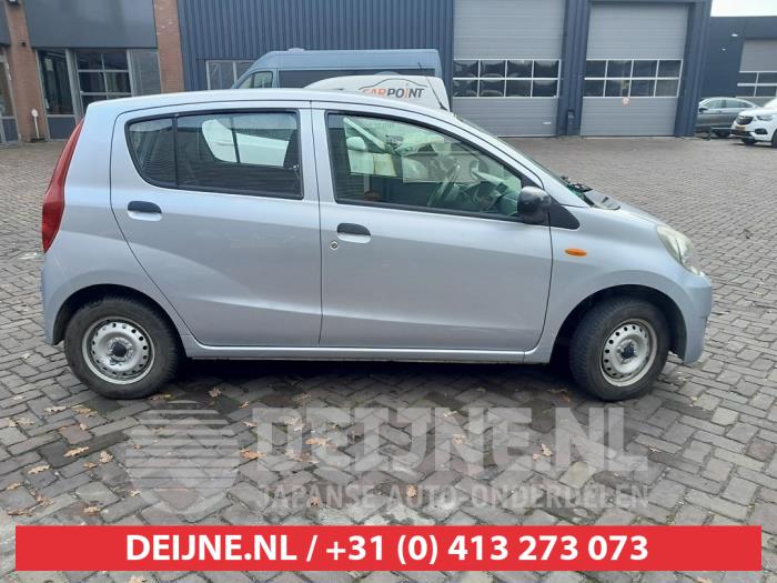 Daihatsu Cuore Kotflügel rechts vorne O642694