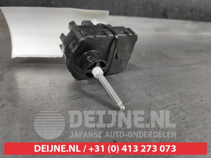 Mazda 2 Scheinwerfermotor O642833