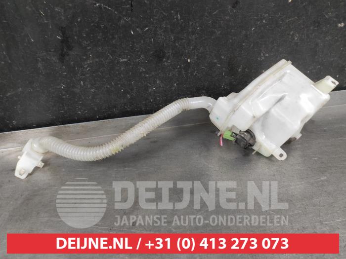 Daihatsu Cuore Ruitensproeiertank voor O642900