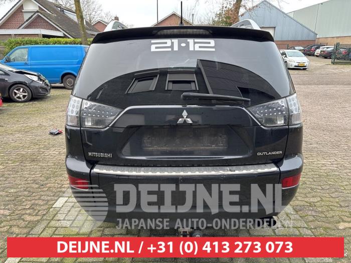 Mitsubishi Outlander Achterklep reflector rechts O643019