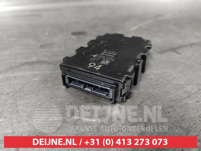Toyota Hilux Gateway module O643163