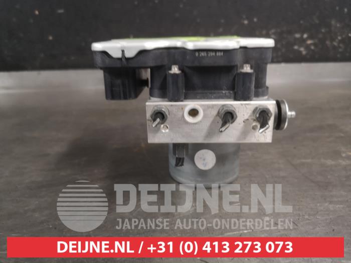 Gebruikte ABS Pomp Nissan Qashqai (J12) 1.5 VC-T e-Power 16V Prijs € 150,00 Margeregeling aangeboden door V.Deijne Jap.Auto-onderdelen BV