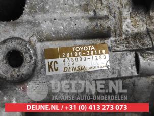 Toyota Hilux Anlasser O643239 foto 3
