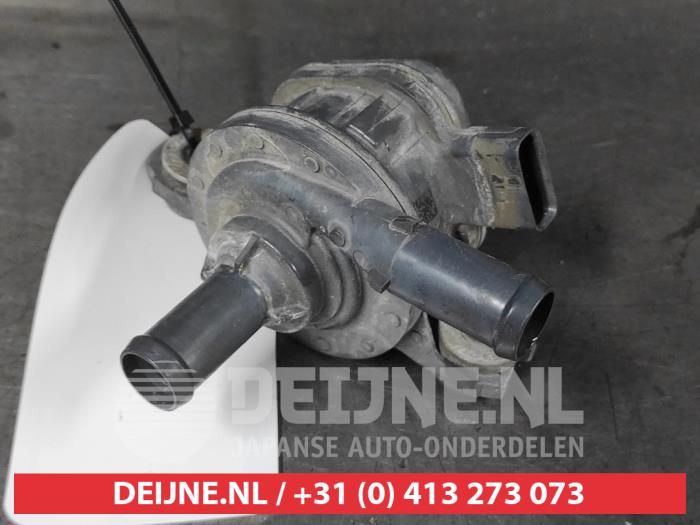Toyota Hilux Extra waterpomp O643240
