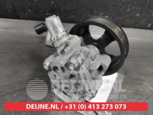 Toyota Hilux Power steering pump O643242 photo 2