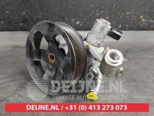 Gebruikte Stuurbekrachtiging Pomp Toyota Hilux V/VI 2.8 D4D-F 16V 4x4 Prijs € 150,00 Margeregeling aangeboden door V.Deijne Jap.Auto-onderdelen BV