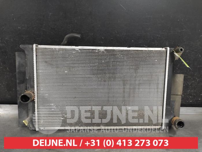 Gebruikte Radiateur Toyota Verso 1.8 16V VVT-i Prijs € 100,00 Margeregeling aangeboden door V.Deijne Jap.Auto-onderdelen BV