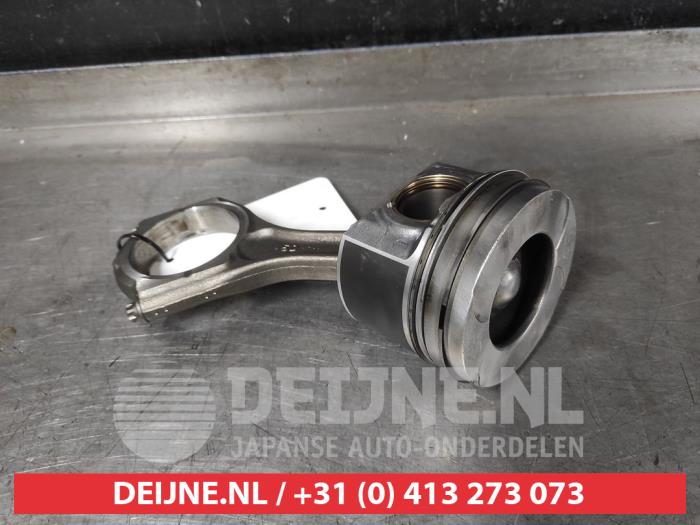 Gebruikte Zuiger Subaru Legacy Wagon (BR) 2.0 D 16V Prijs € 50,00 Margeregeling aangeboden door V.Deijne Jap.Auto-onderdelen BV