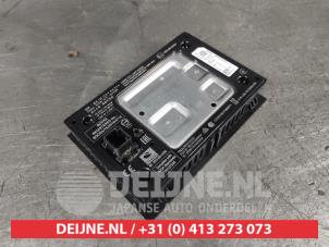 Nissan Qashqai Draadloze oplader O643464 foto 2