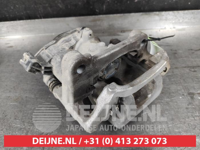 Nissan Qashqai Rear brake calliper, right O643721