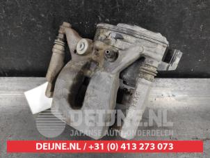 Nissan Qashqai Bremszange rechts hinten O643721 foto 2