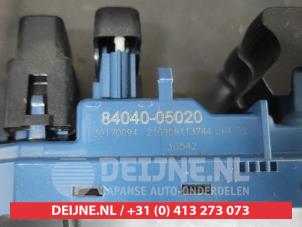 Toyota Avensis Multi-functional window switch O644015 photo 2