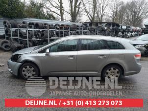 Gebruikte Extra Ruit 4Deurs links-achter Toyota Avensis Wagon (T27) 1.8 16V VVT-i Prijs € 45,00 Margeregeling aangeboden door V.Deijne Jap.Auto-onderdelen BV