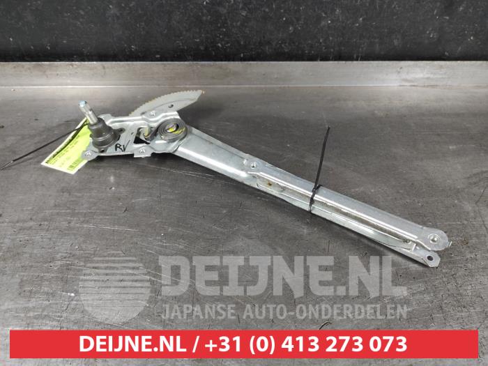 Suzuki Splash Fenstermechanik 4-türig rechts vorne O644050