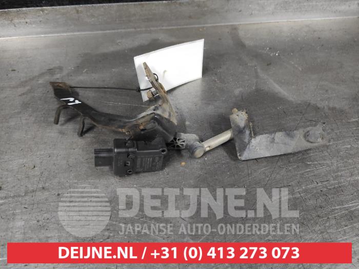 Nissan X-Trail Xenon Höhenregler O644101