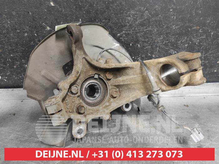 Nissan X-Trail Fusee links-voor O644118