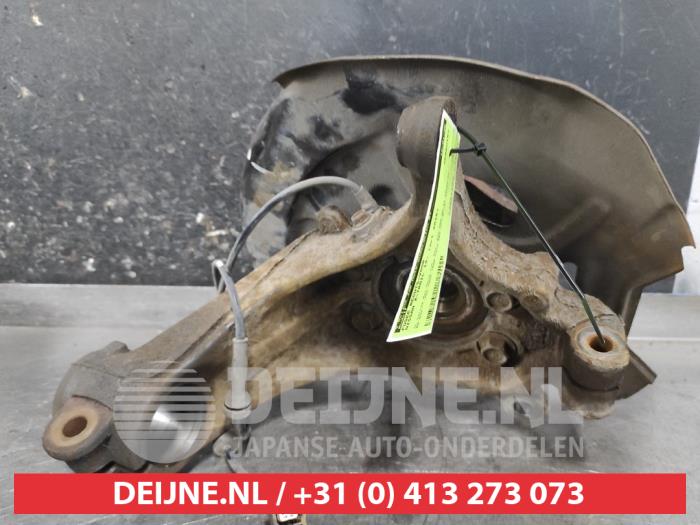 Nissan X-Trail Fusee rechts-voor O644119