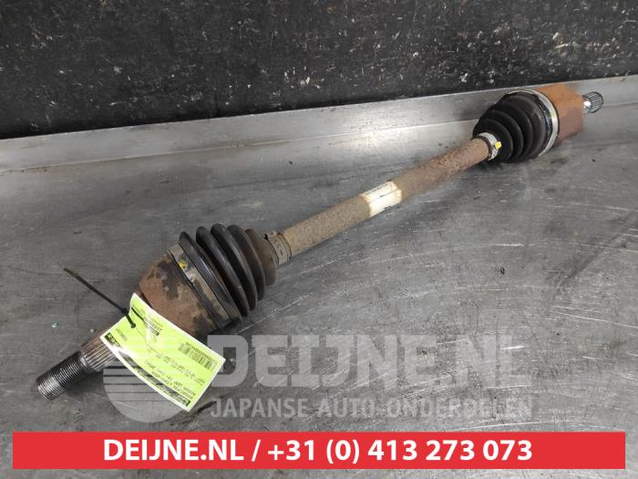 Nissan Leaf Aandrijfas links-voor O644148