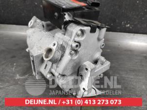 Nissan Leaf Air conditioning pump O644182 photo 3