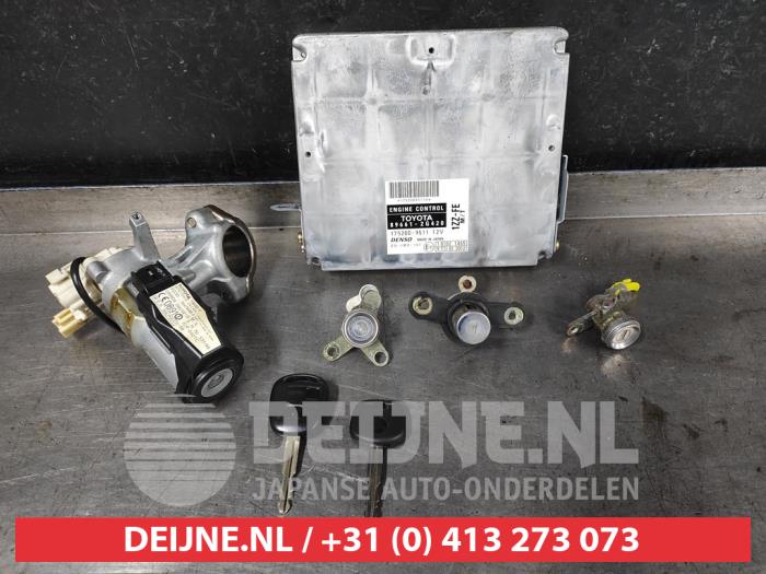 Toyota Celica Engine management computer O644272
