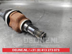 Toyota Yaris Front drive shaft, left O644391 photo 3
