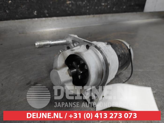 Gebruikte Startmotor Suzuki SX4 (EY/GY) 1.6 16V 4x2 Prijs € 20,00 Margeregeling aangeboden door V.Deijne Jap.Auto-onderdelen BV