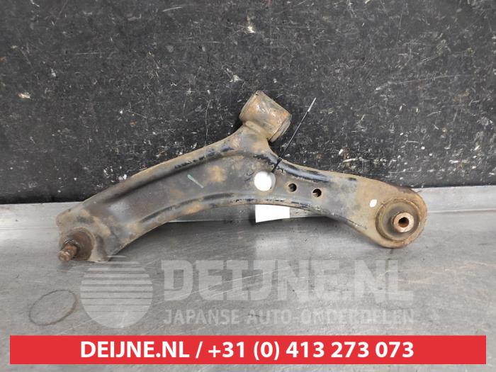 Suzuki SX-4 Draagarm onder links-voor O644441