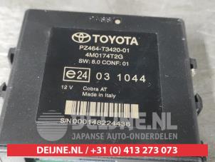 Toyota Avensis PDC Module O644568 foto 2