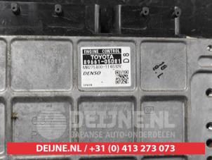 Toyota Avensis Kontaktslot+Sleutel O644571 foto 2