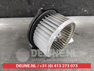 Toyota Avensis Heizung Belüftungsmotor O644645 foto 2