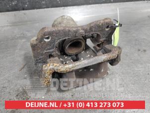 Gebruikte Remklauw (Tang) links-achter Toyota Avensis Wagon (T25/B1E) 2.0 16V VVT-i D4 Prijs € 35,00 Margeregeling aangeboden door V.Deijne Jap.Auto-onderdelen BV