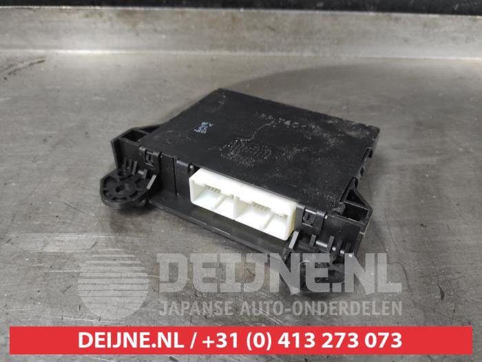 Gebruikte Computer Kachel Toyota Prius (NHW20) 1.5 16V Prijs € 25,00 Margeregeling aangeboden door V.Deijne Jap.Auto-onderdelen BV