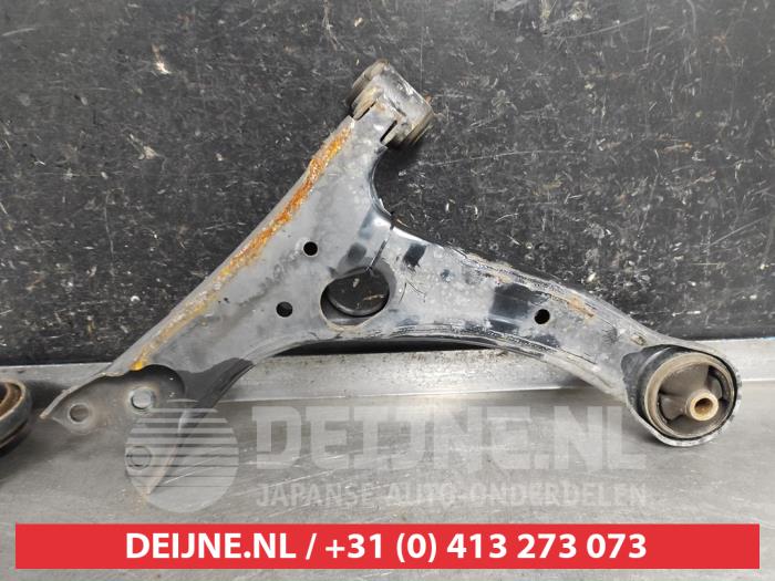 Toyota Prius Draagarm onder rechts-voor O644686
